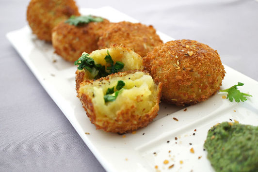 Munchies Menu: Cocktail Snacks